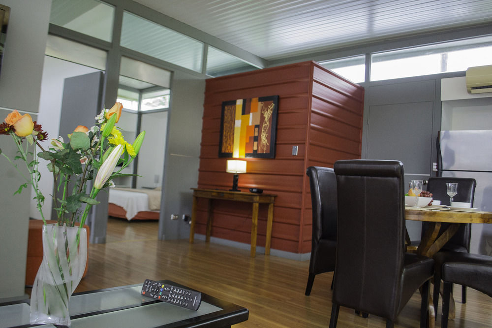 Hermosa Lofts Jaco Bagian luar foto
